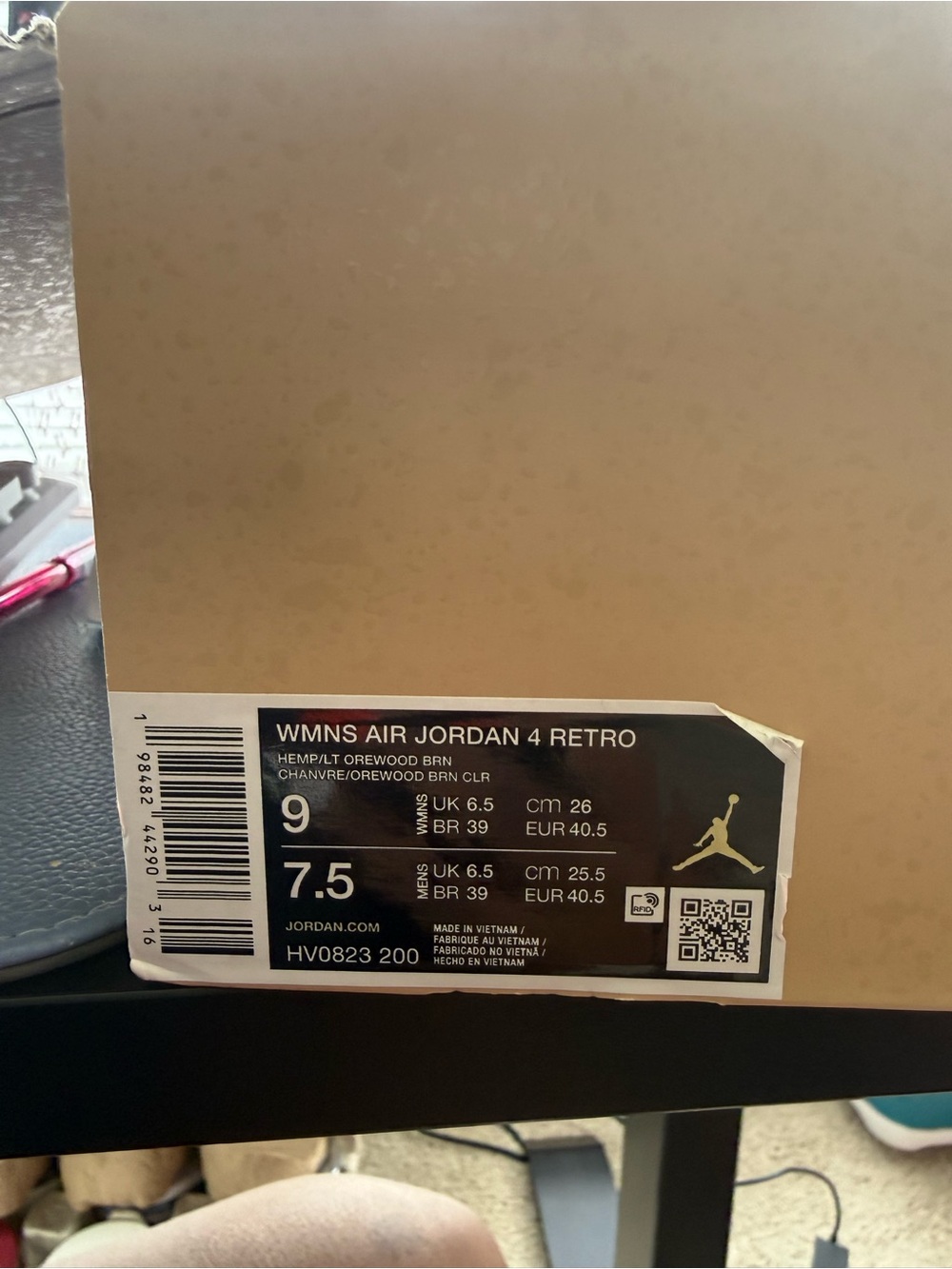 Jordan WMNS Air Jordan 4 Retro - Hemp / White / Orewood Brown